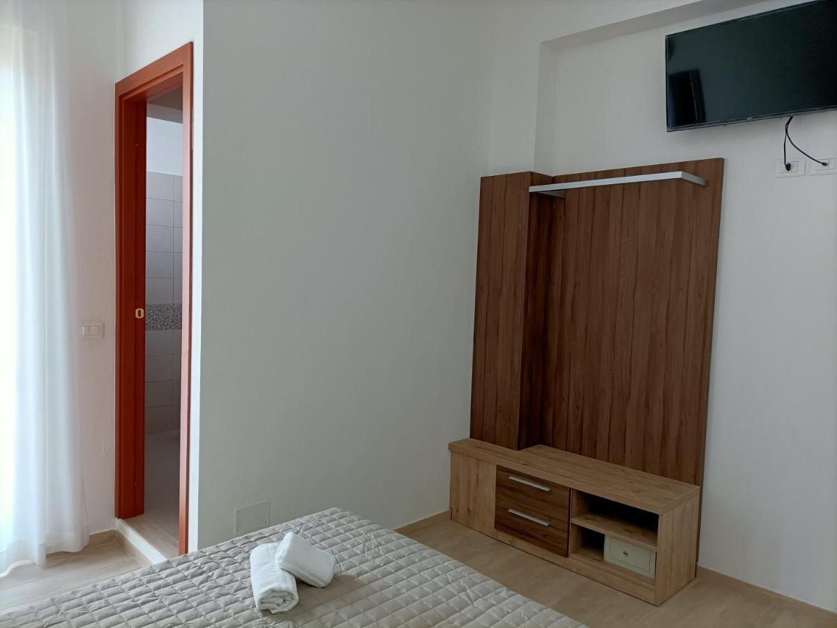 רימיני Hotel Bed & Book מראה חיצוני תמונה